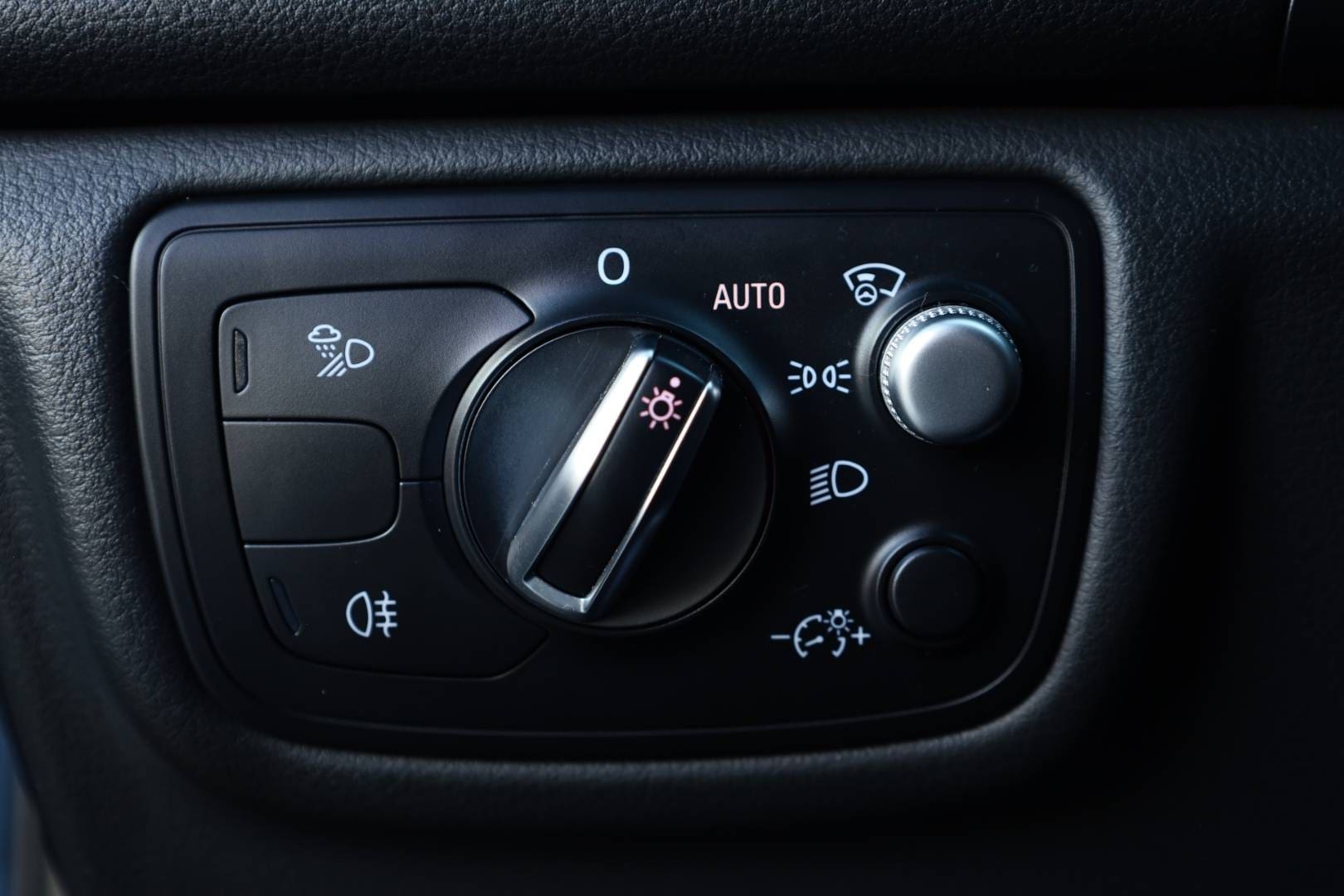 Audi-A6-Avant-30-V6-TDI-DPF-272k-quattro-S-tronic-32