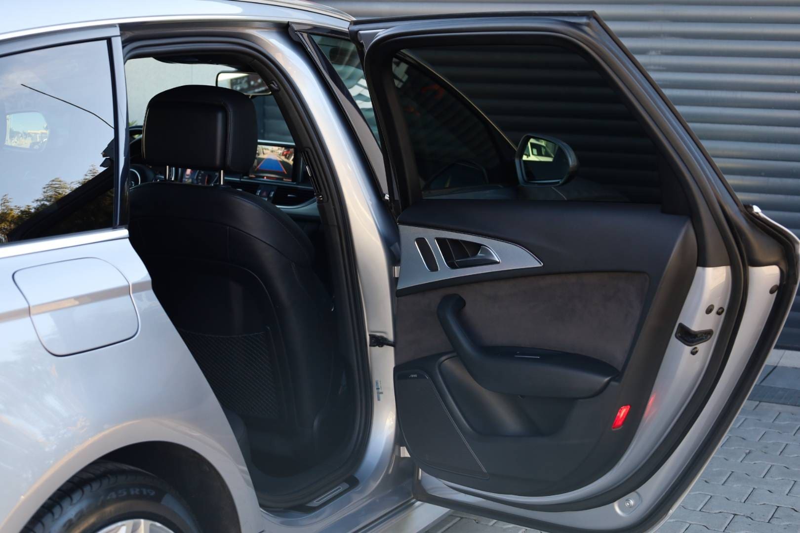 Audi-A6-Avant-30-V6-TDI-DPF-272k-quattro-S-tronic-45