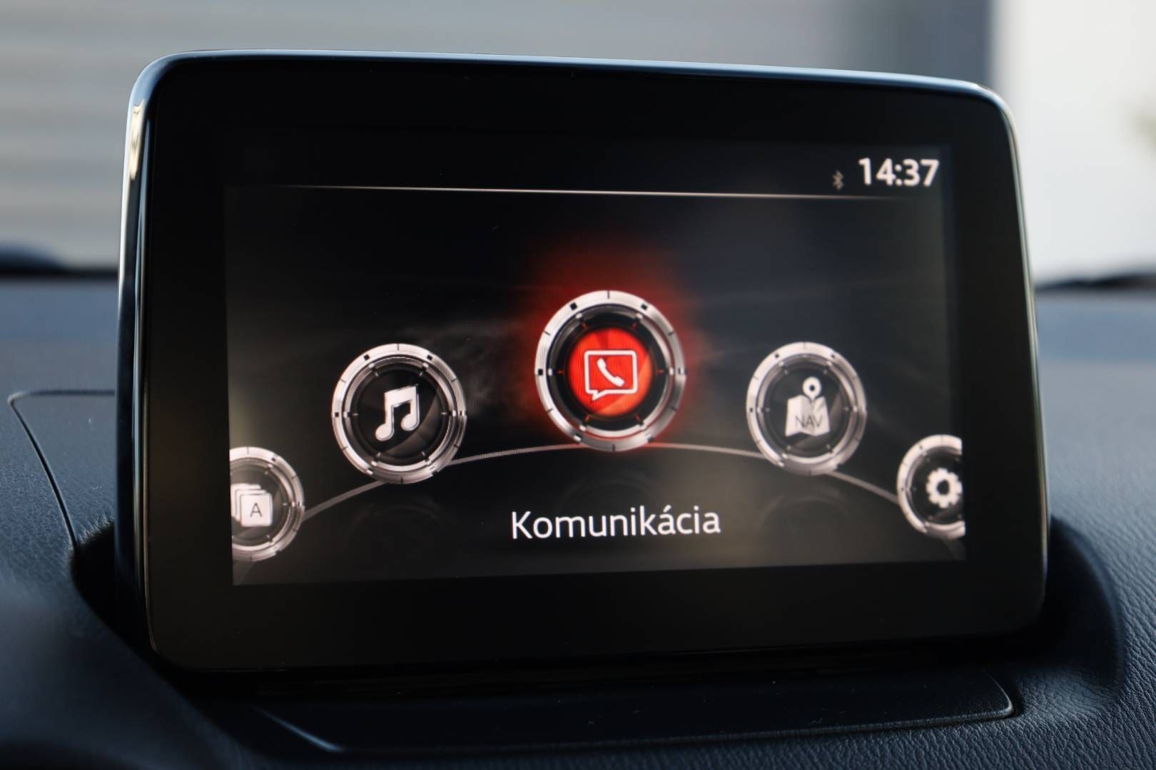 Mazda-2-15-Skyactiv-G90-Takumi-23