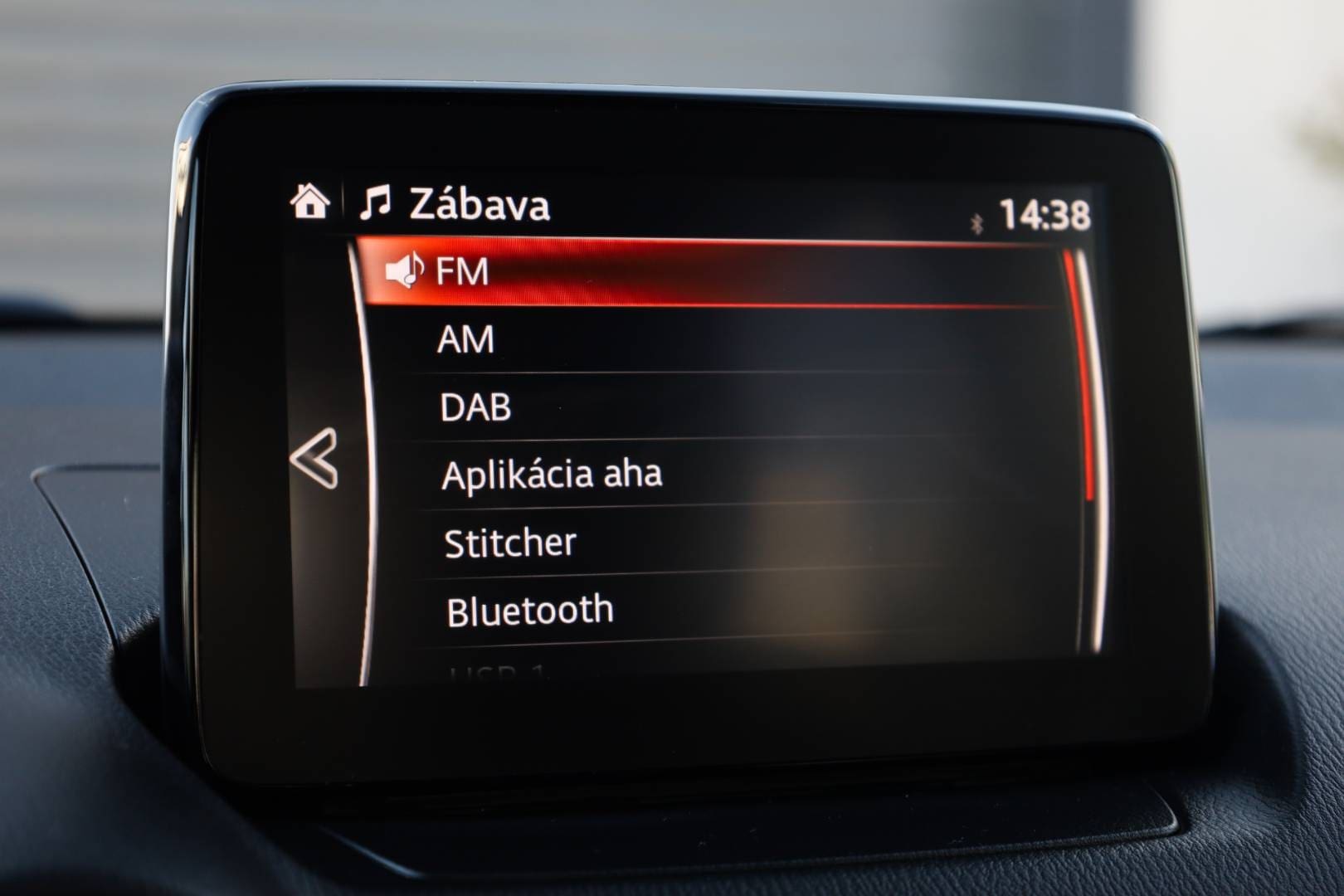 Mazda-2-15-Skyactiv-G90-Takumi-27