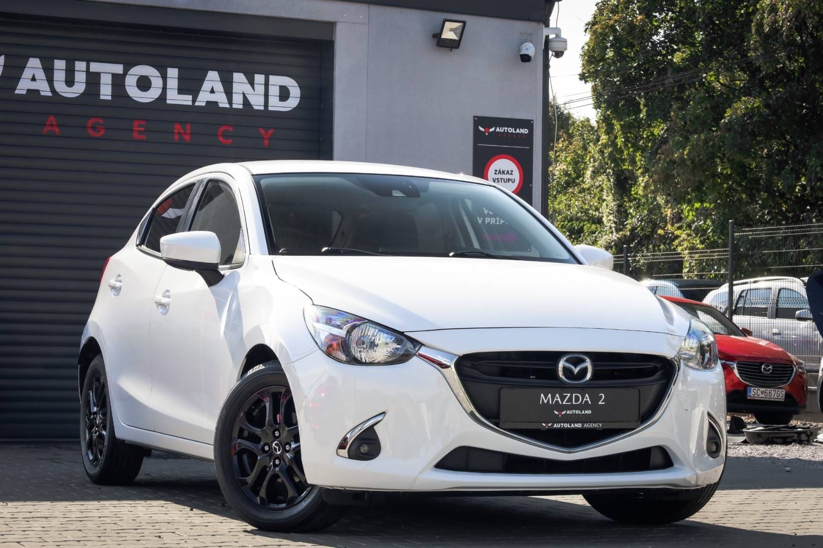 Mazda-2-15-Skyactiv-G90-Takumi-3