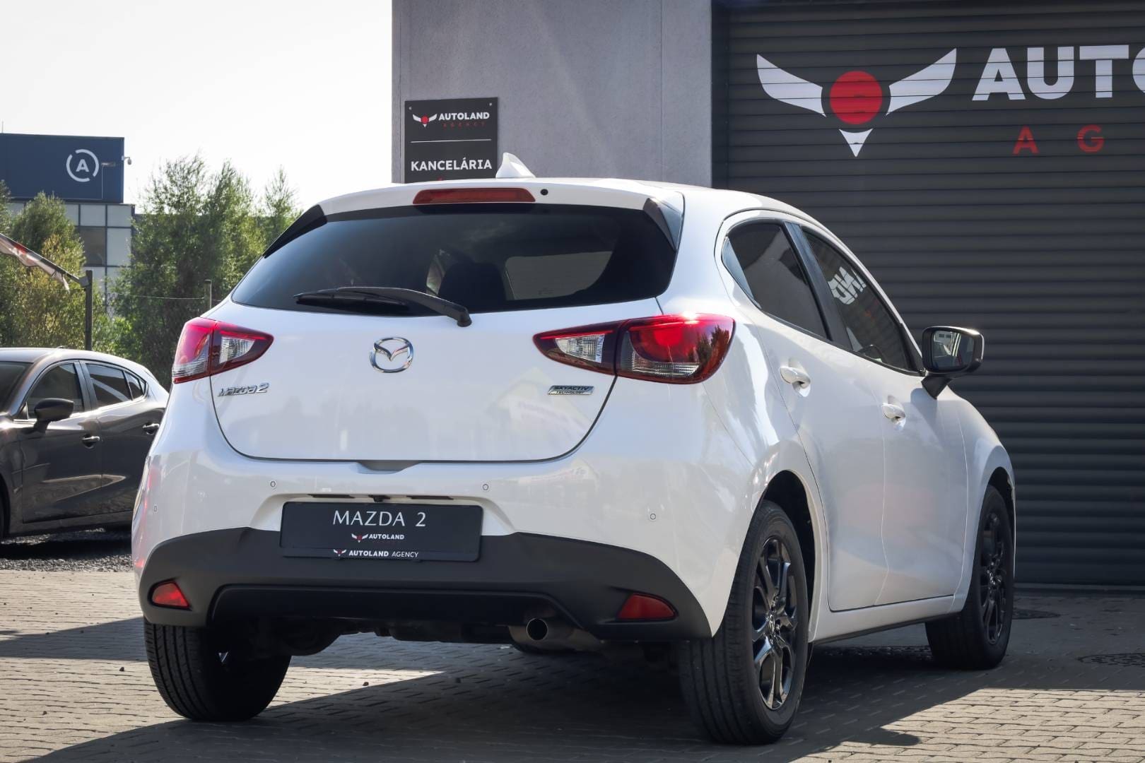 Mazda-2-15-Skyactiv-G90-Takumi-5