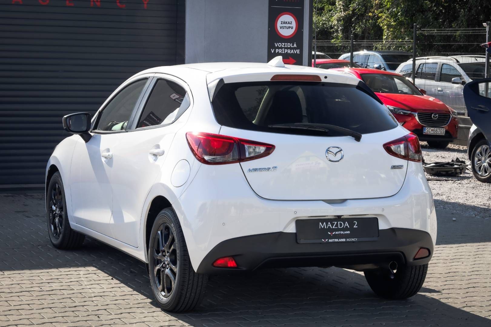 Mazda-2-15-Skyactiv-G90-Takumi-9