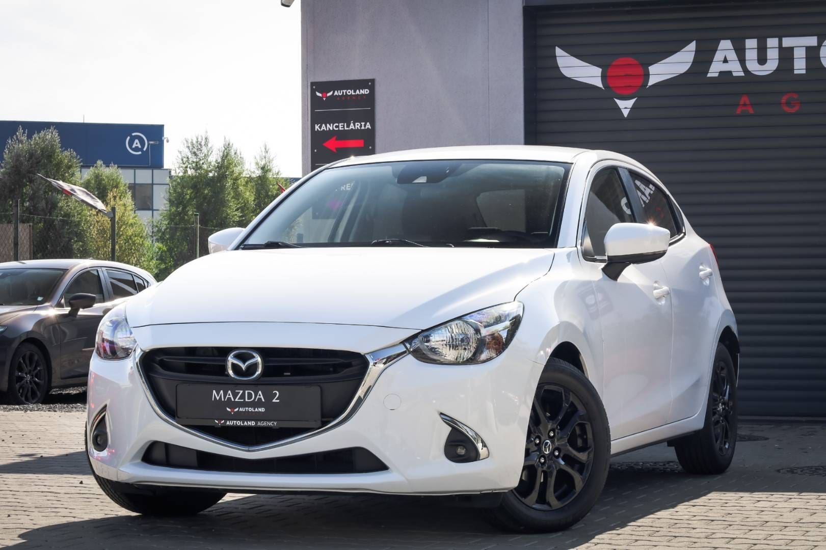 Mazda-2-15-Skyactiv-G90-Takumi