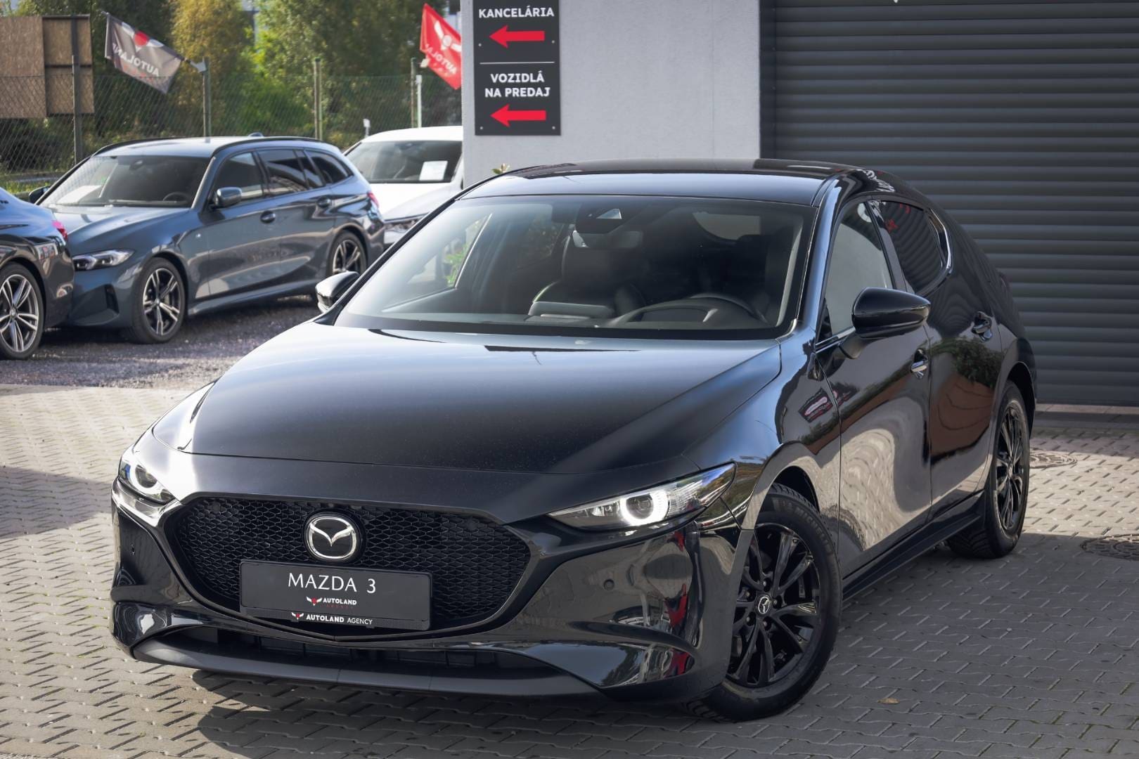 Mazda-3-20-Skyactiv-G122-Homura-1