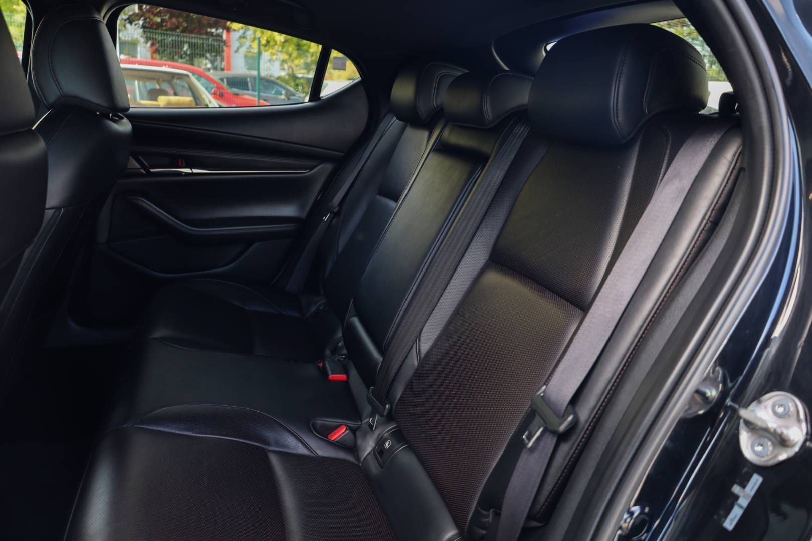 Mazda-3-20-Skyactiv-G122-Homura-41