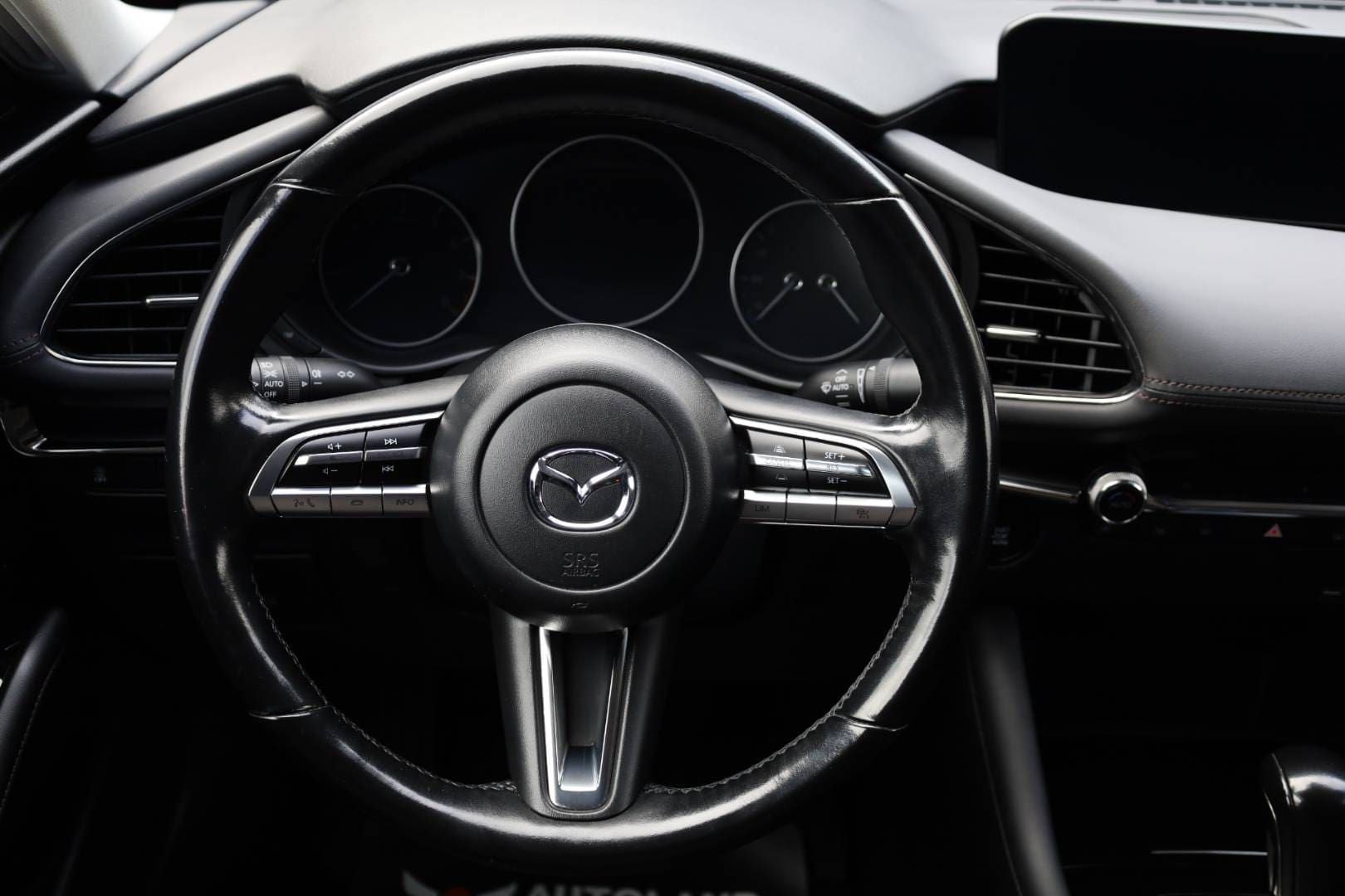 Mazda-3-20-Skyactiv-G150-PlusSafety-AT-16