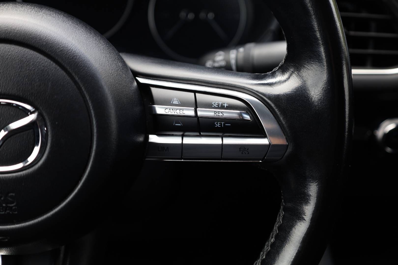 Mazda-3-20-Skyactiv-G150-PlusSafety-AT-18