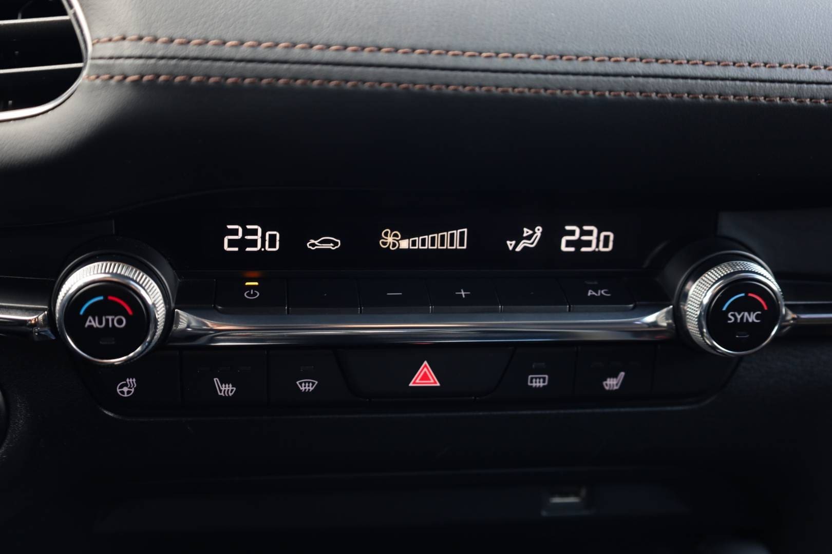 Mazda-3-20-Skyactiv-G150-PlusSafety-AT-32