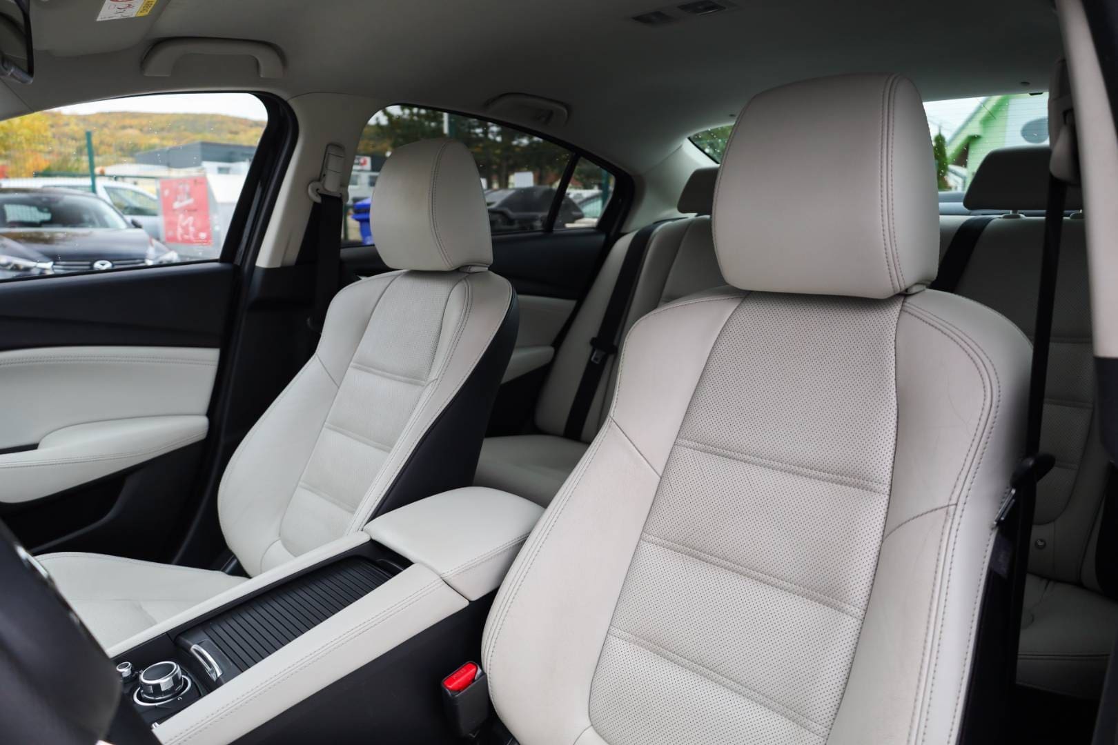 Mazda-6-25-Skyactiv-G-Revolution-TOP-AT-17