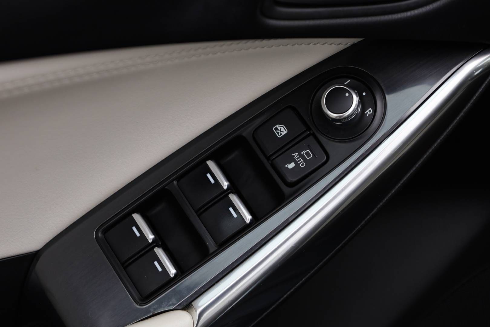 Mazda-6-25-Skyactiv-G-Revolution-TOP-AT-37