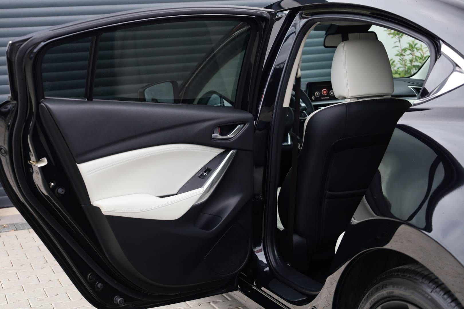 Mazda-6-25-Skyactiv-G-Revolution-TOP-AT-39