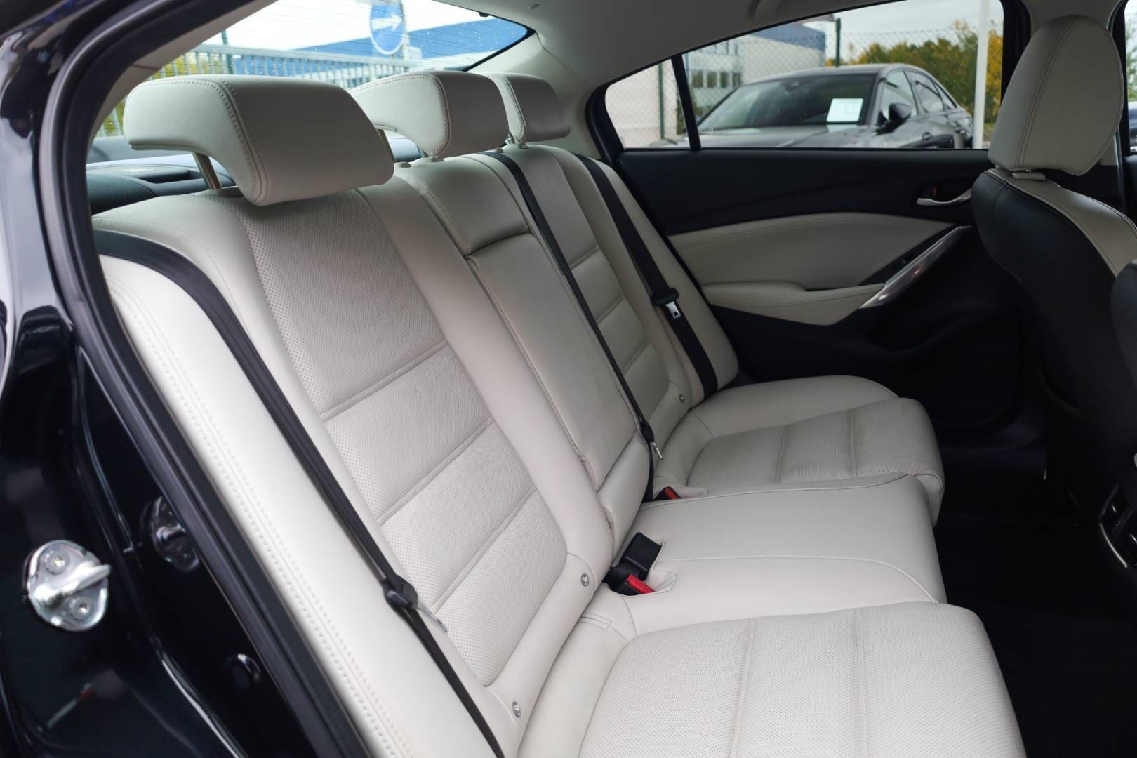 Mazda-6-25-Skyactiv-G-Revolution-TOP-AT-43