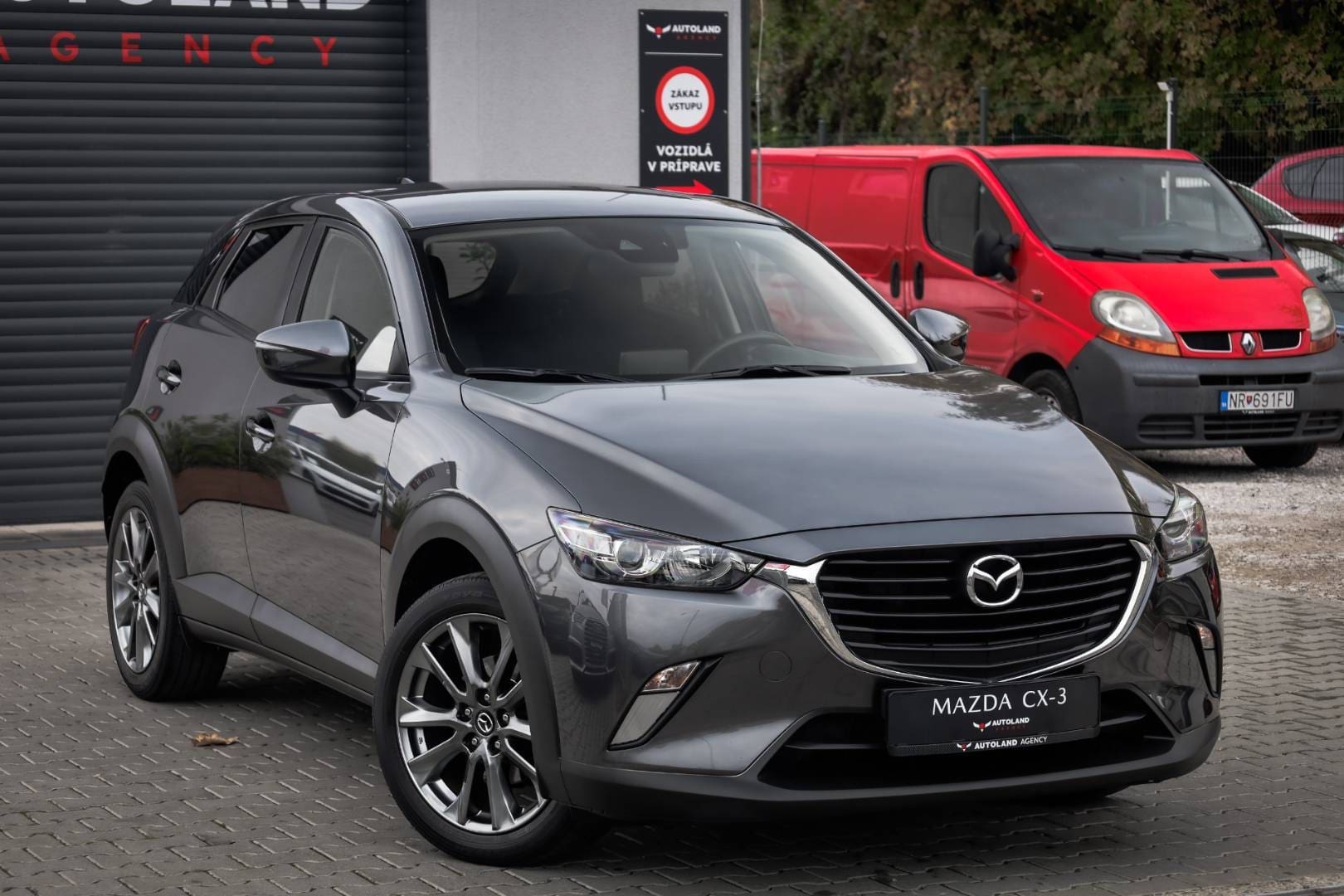 Mazda-CX-3-20-Skyactiv-G120-Attraction-4