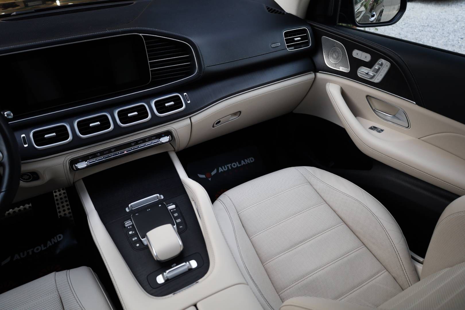 Mercedes-Benz-GLS-400-d-4MATIC-AT-14