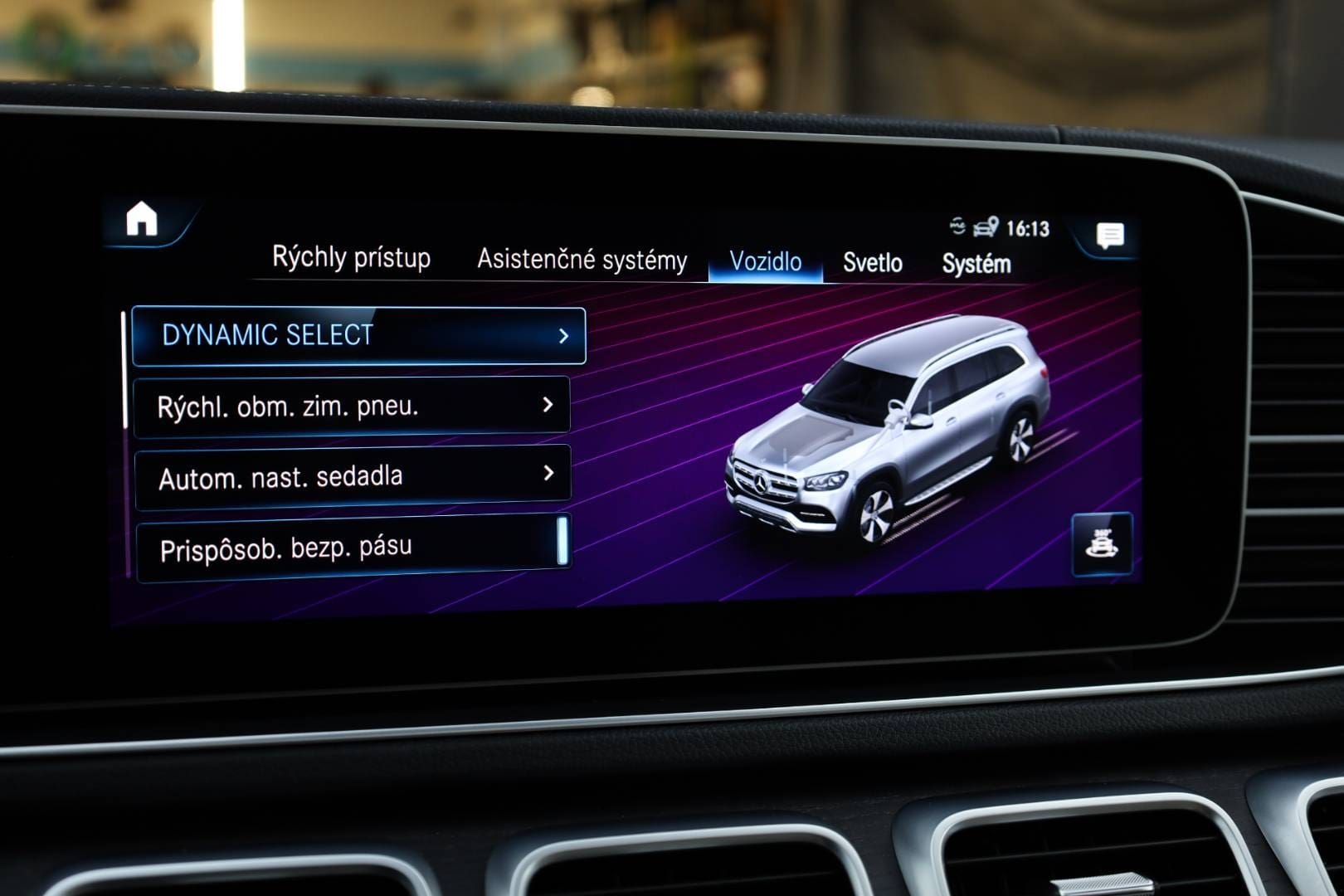 Mercedes-Benz-GLS-400-d-4MATIC-AT-36