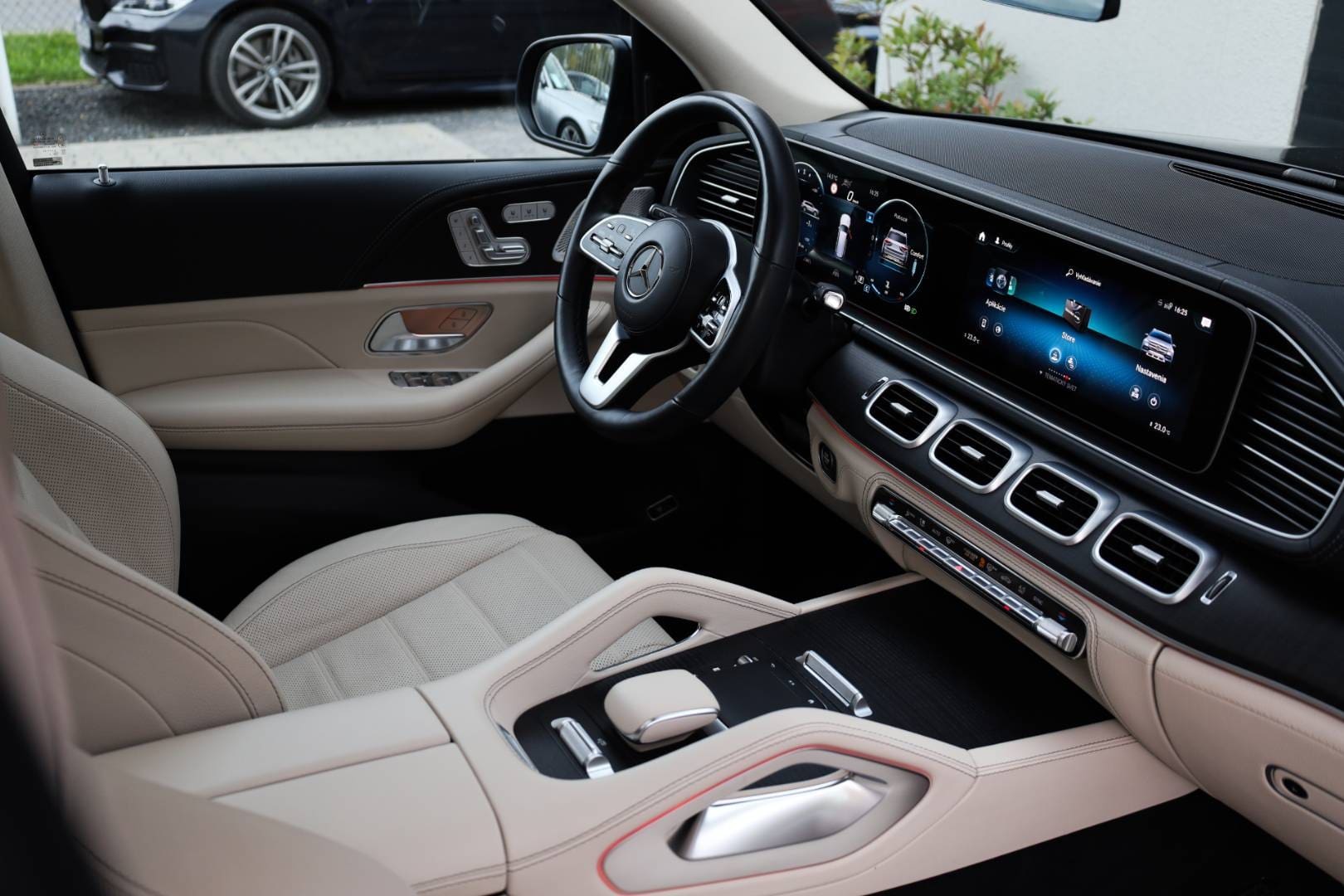 Mercedes-Benz-GLS-400-d-4MATIC-AT-65