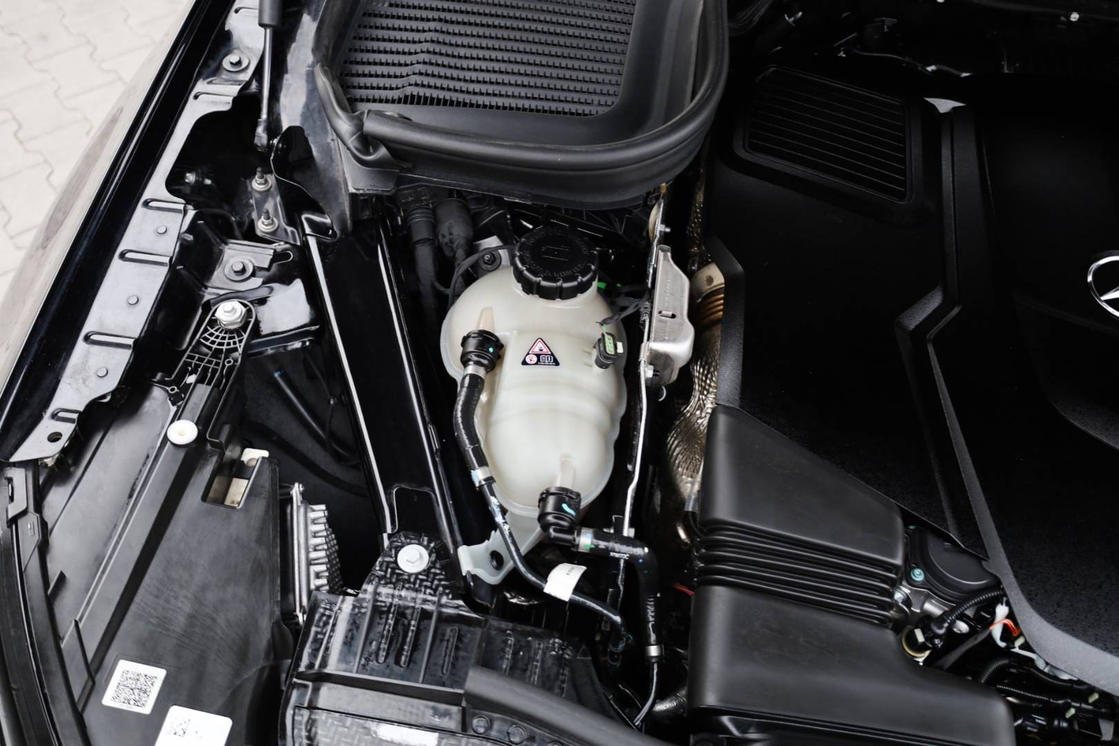 Mercedes-Benz-GLS-400-d-4MATIC-AT-67