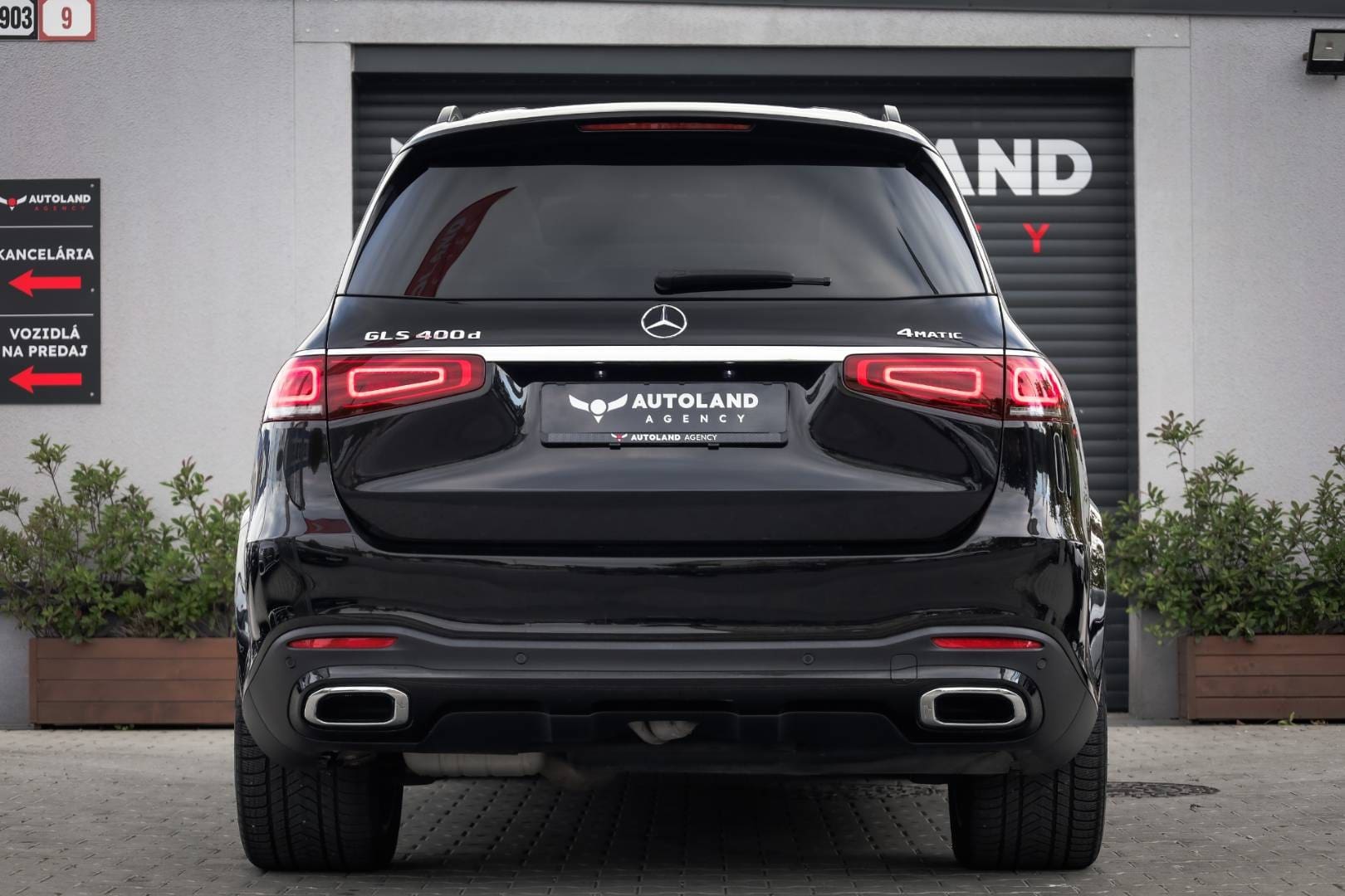 Mercedes-Benz-GLS-400-d-4MATIC-AT-7