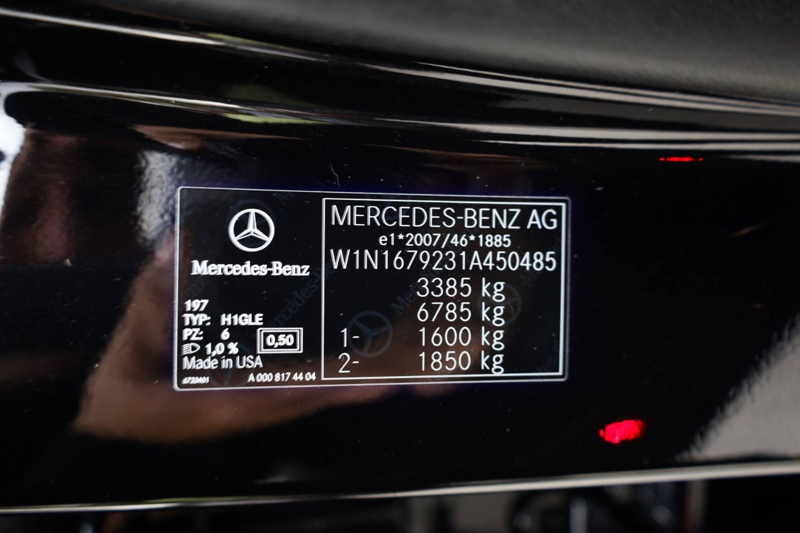 Mercedes-Benz-GLS-400-d-4MATIC-AT-74