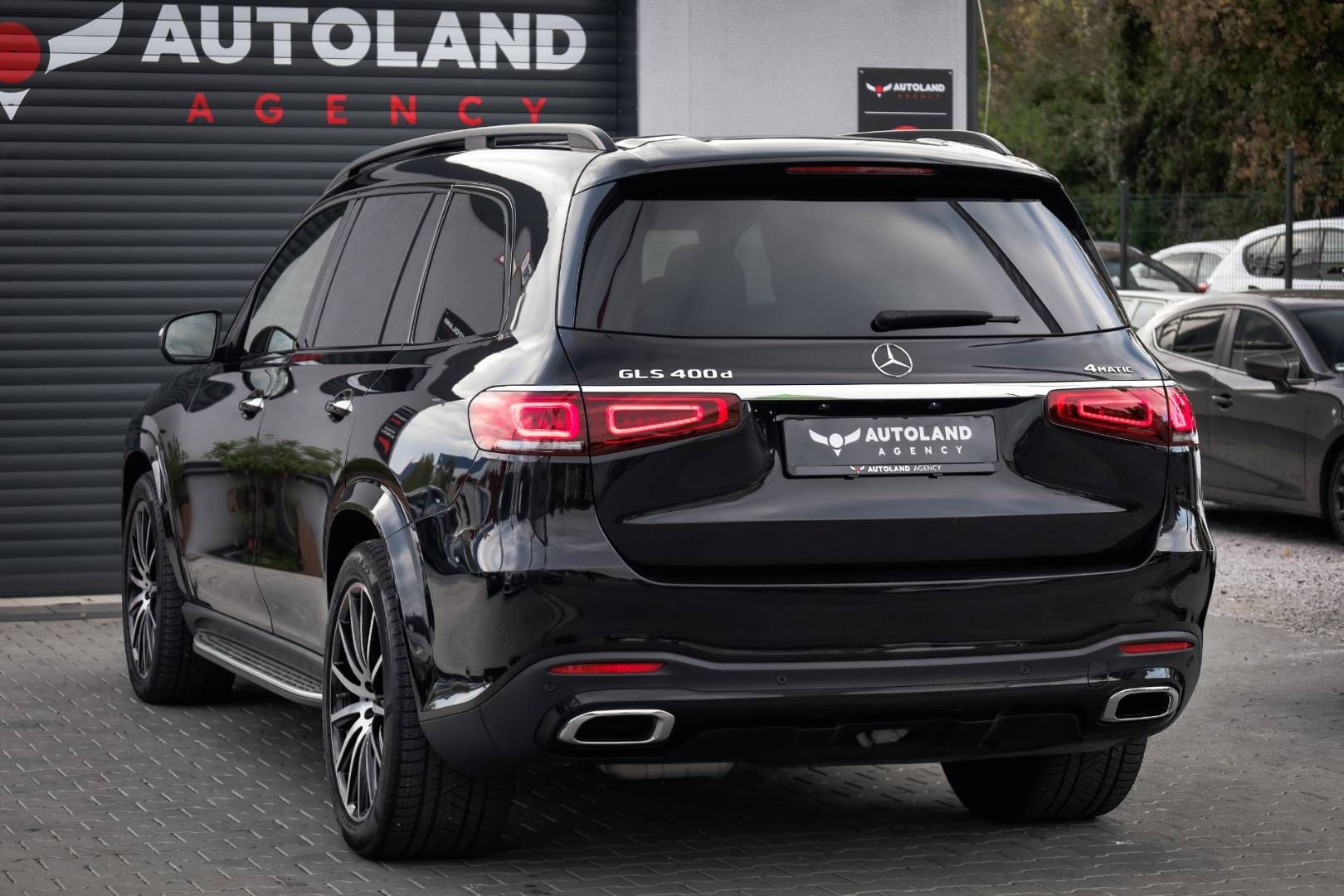 Mercedes-Benz-GLS-400-d-4MATIC-AT-9