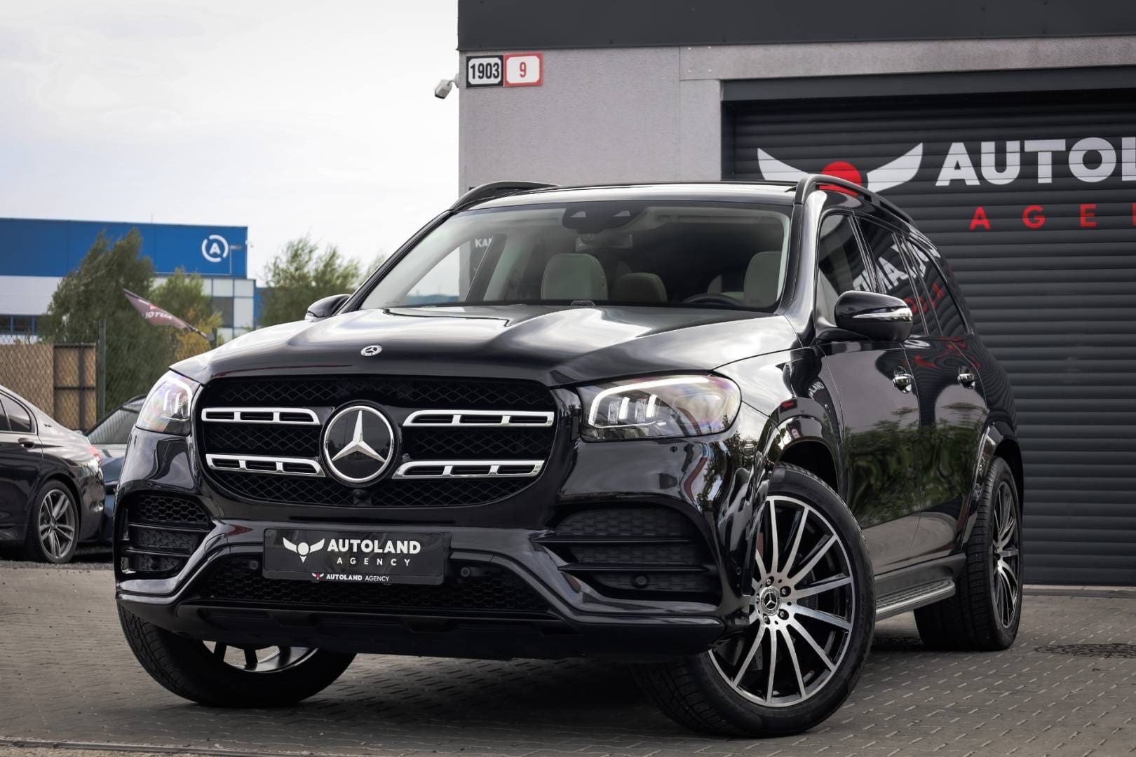 Mercedes-Benz-GLS-400-d-4MATIC-AT