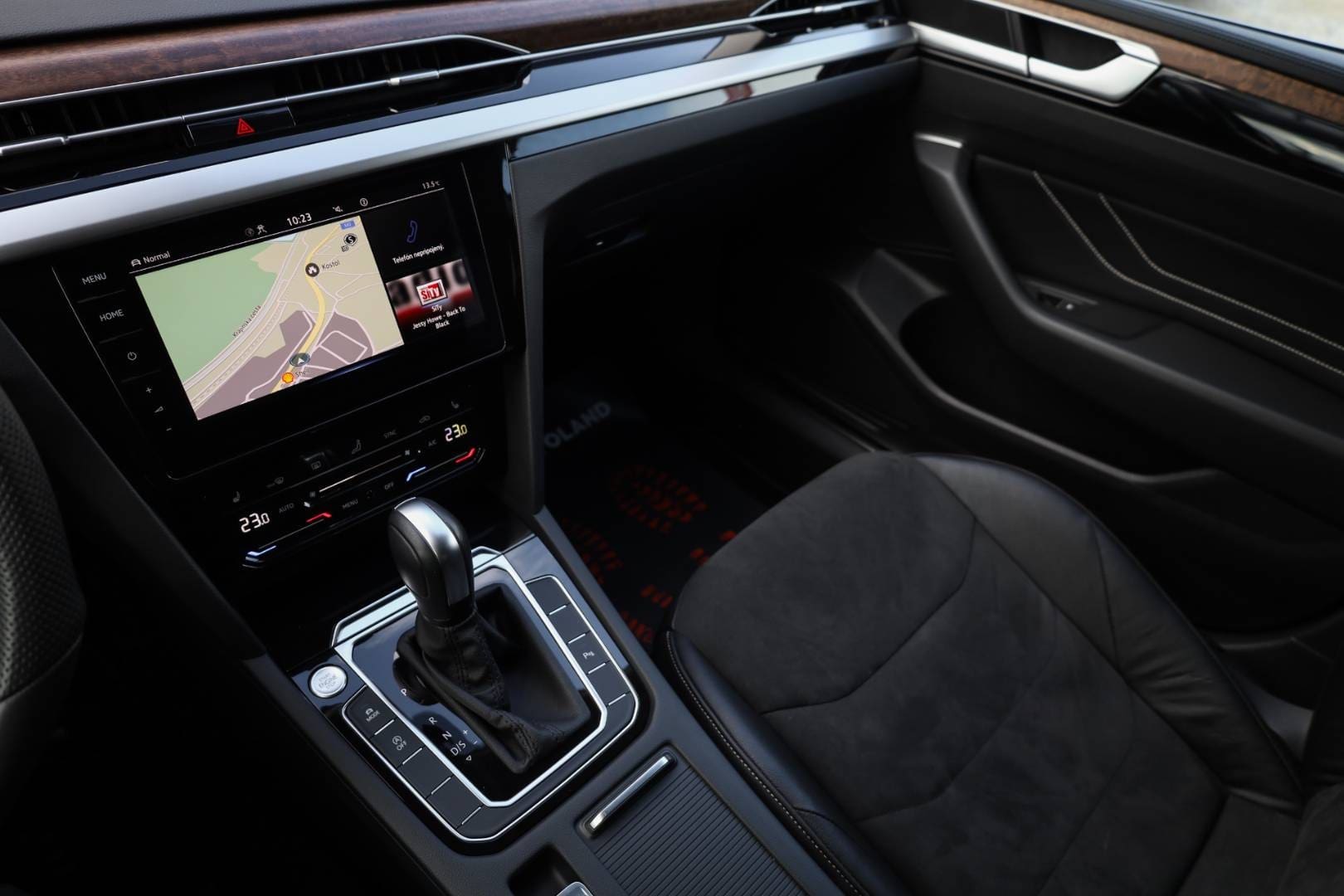 Volkswagen-Arteon-SB-20-TDI-Elegance-DSG-24