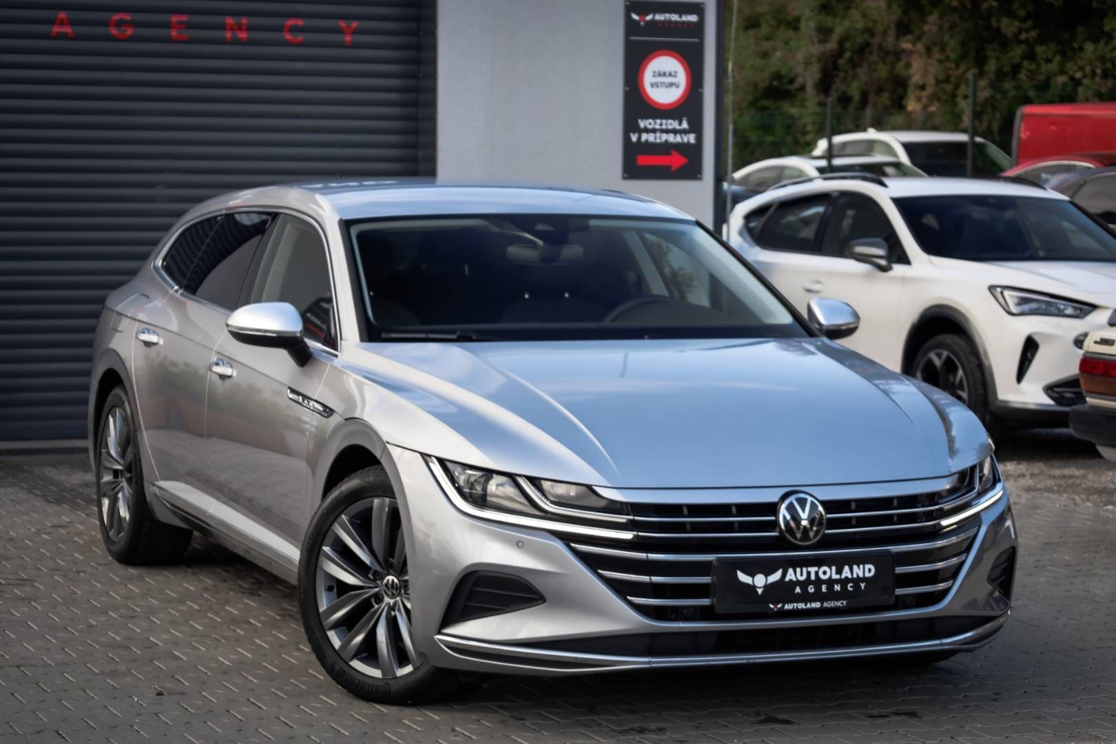 Volkswagen-Arteon-SB-20-TDI-Elegance-DSG-4