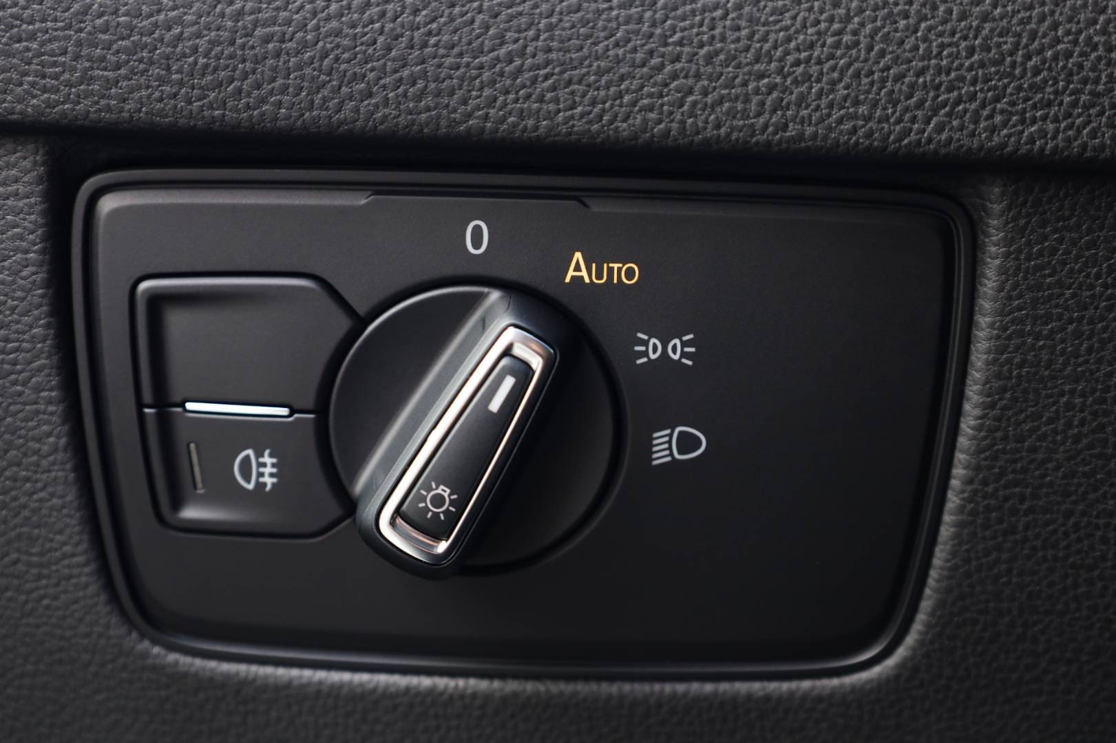 Volkswagen-Arteon-SB-20-TDI-Elegance-DSG-41