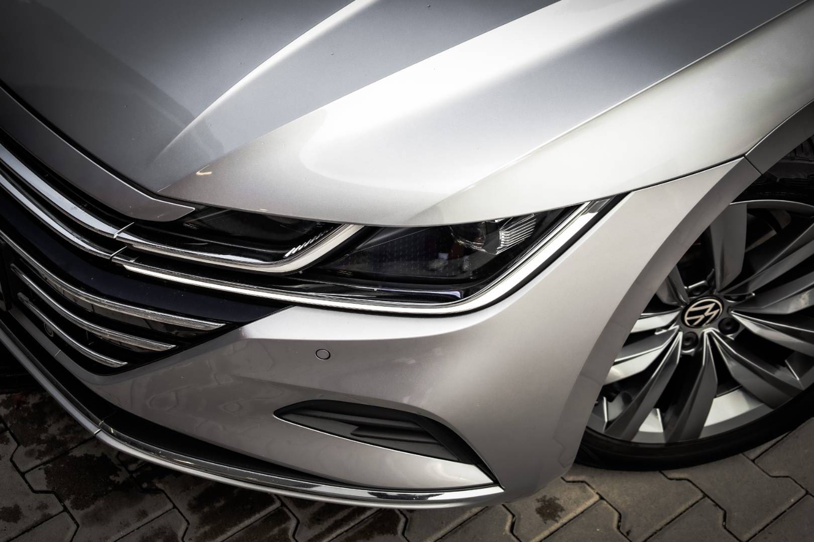 Volkswagen-Arteon-SB-20-TDI-Elegance-DSG-60