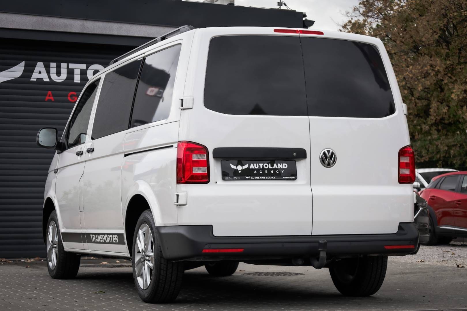 Volkswagen-T6-Transporter-20-TDi-Business-Van-DSG-8