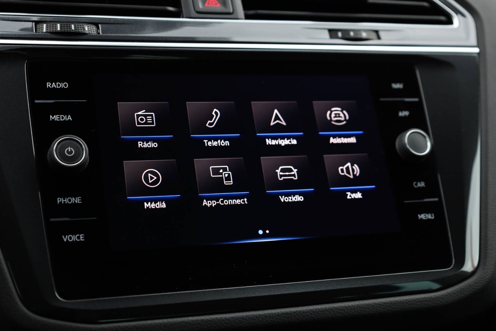 Volkswagen-Tiguan-20-TDI-EVO-Life-DSG-Webasto-24