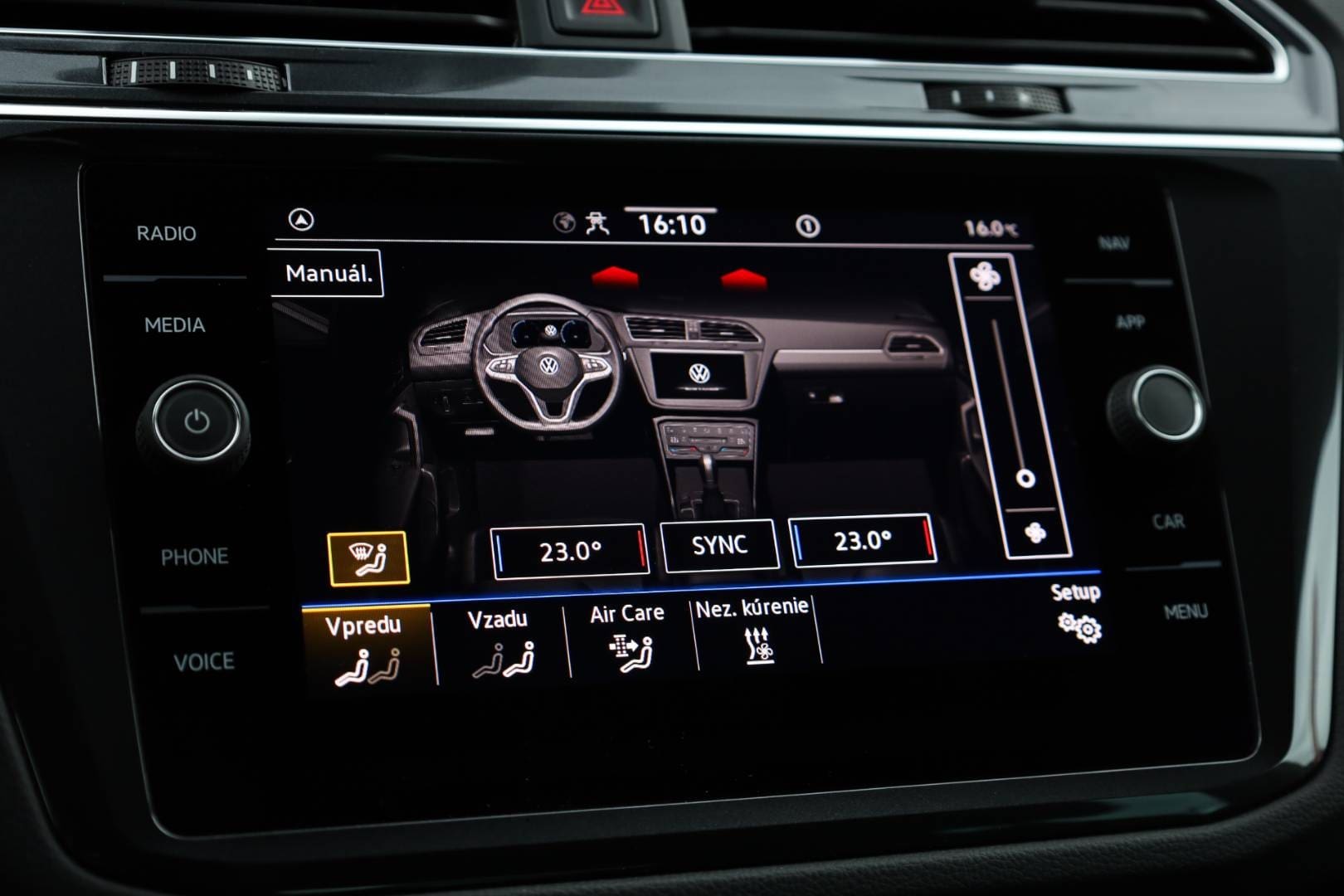 Volkswagen-Tiguan-20-TDI-EVO-Life-DSG-Webasto-32