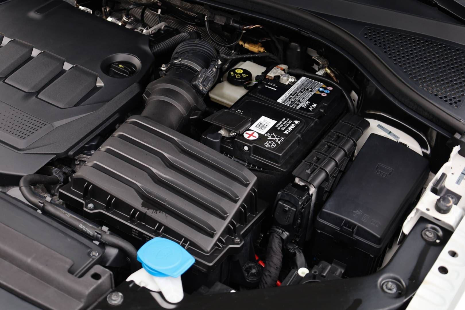 Volkswagen-Tiguan-20-TDI-EVO-Life-DSG-Webasto-51