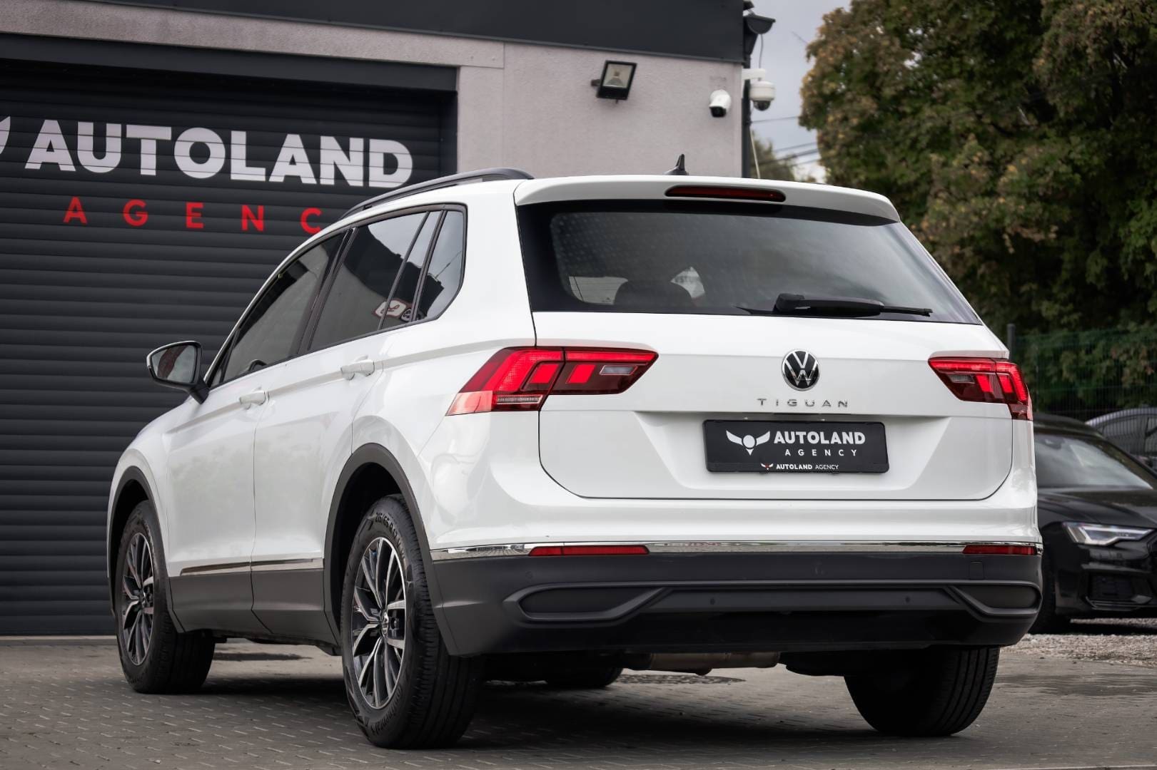 Volkswagen-Tiguan-20-TDI-EVO-Life-DSG-Webasto-8