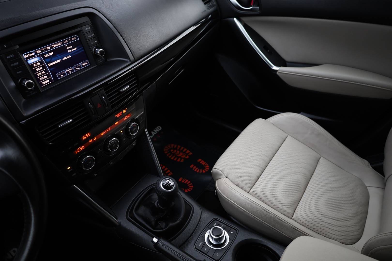 Mazda-CX-5-20-Skyactiv-G160-Revolution-Top-AWD-22