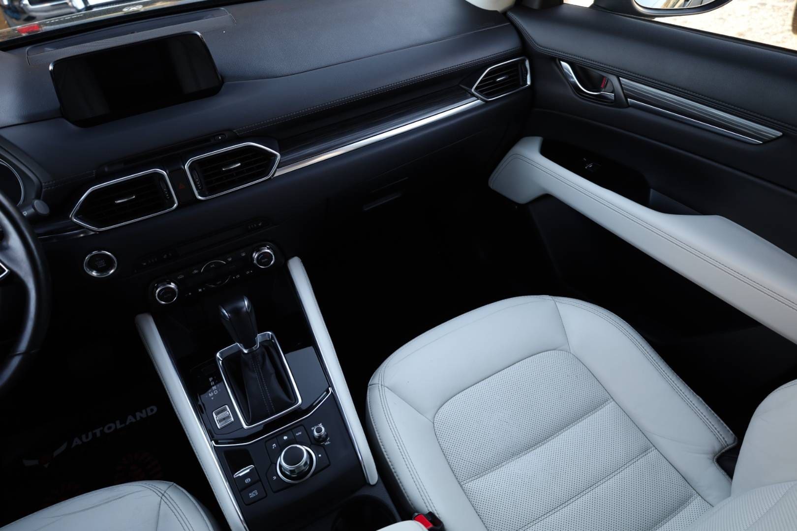 Mazda-CX-5-20-Skyactiv-G160-Revolution-Top-AWD-AT-13