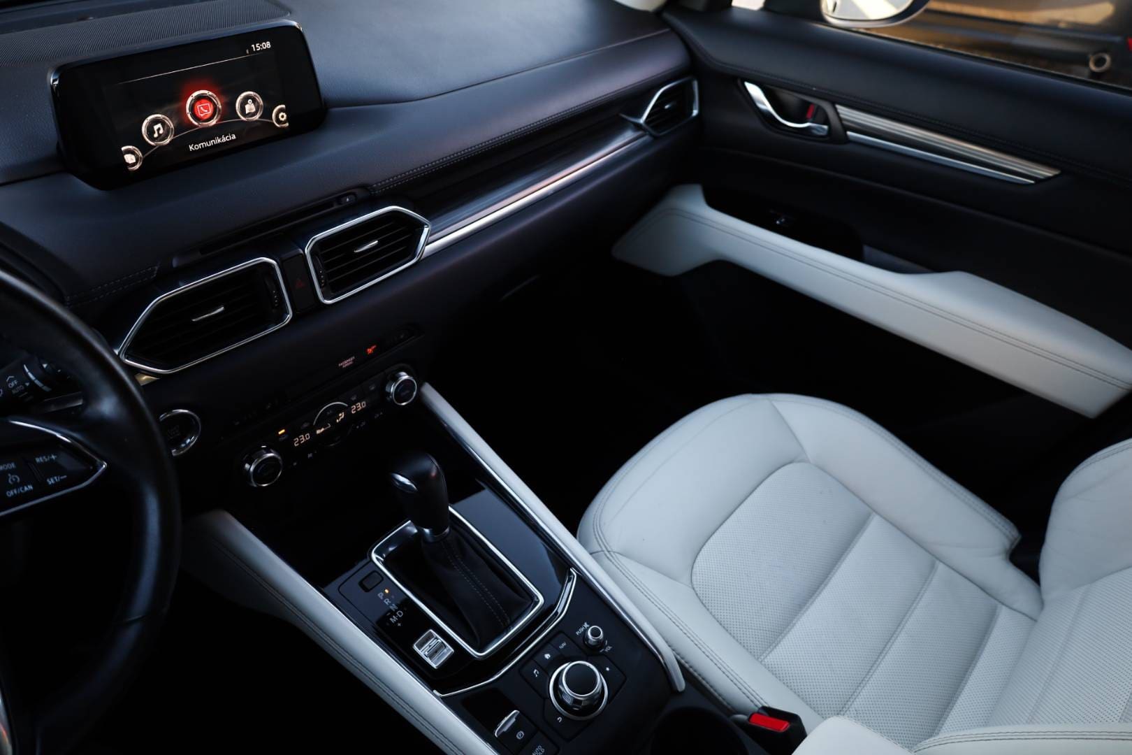 Mazda-CX-5-20-Skyactiv-G160-Revolution-Top-AWD-AT-22