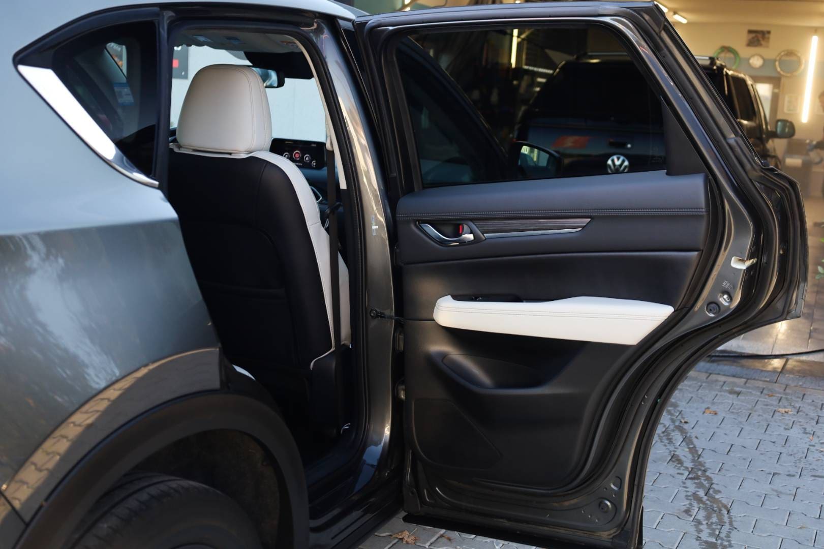 Mazda-CX-5-20-Skyactiv-G160-Revolution-Top-AWD-AT-41