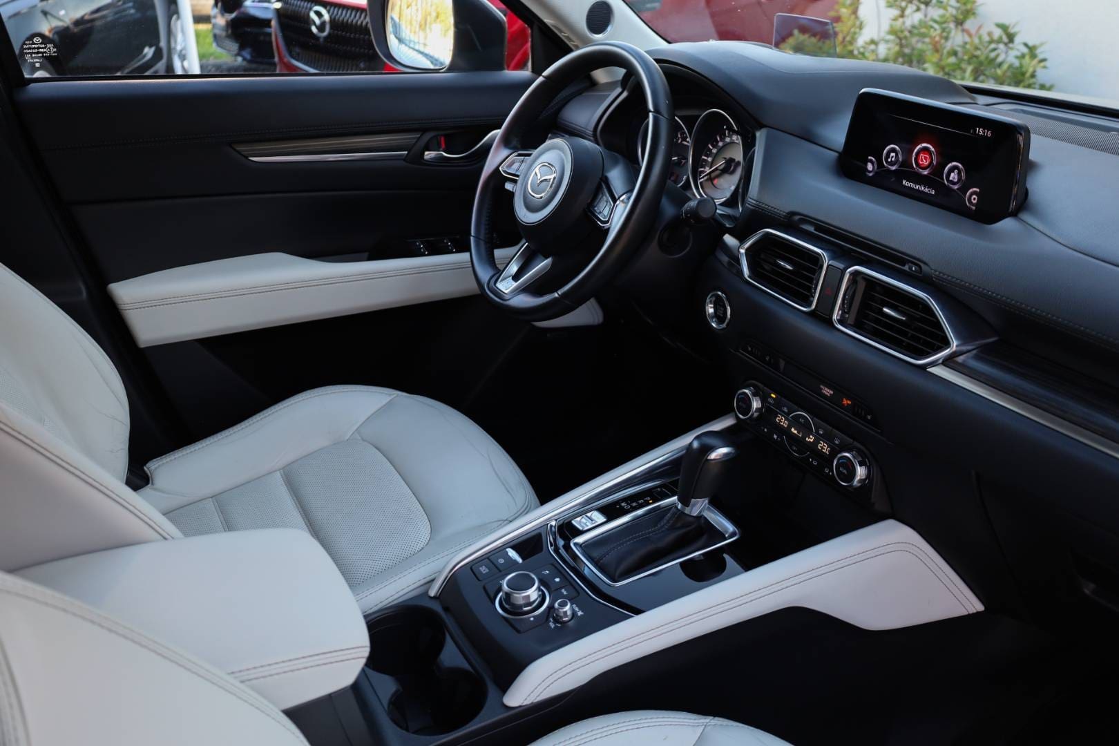 Mazda-CX-5-20-Skyactiv-G160-Revolution-Top-AWD-AT-44