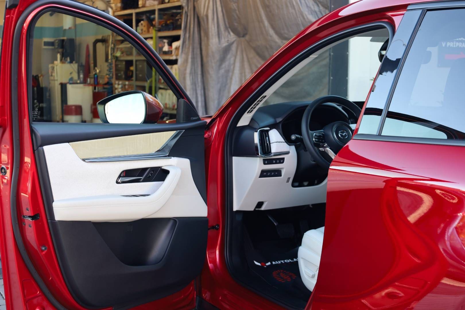 Mazda-CX-60-33-e-Skyactiv-D254-mHEV-Takumi-AWD-AT-10