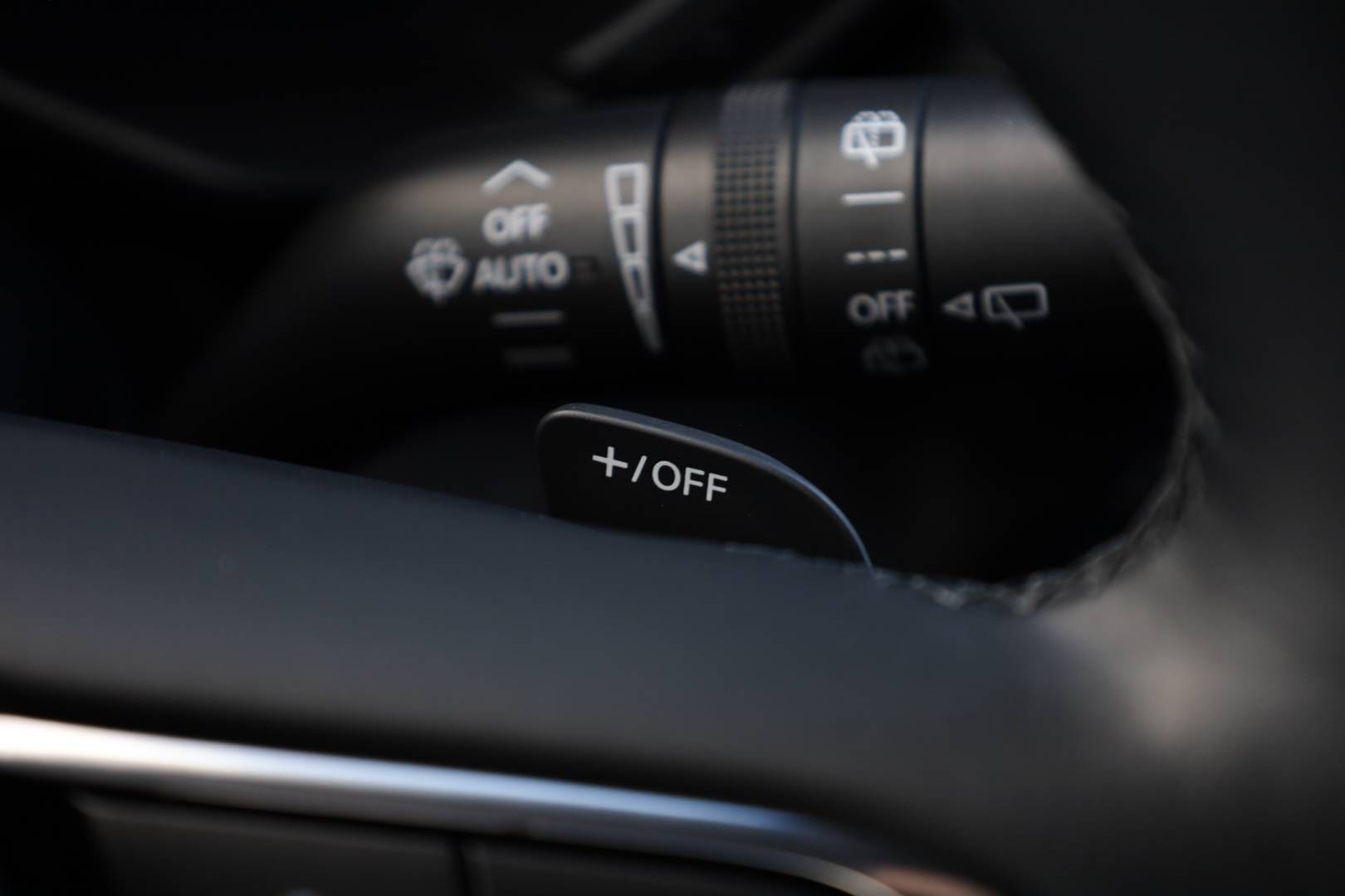 Mazda-MX-30-e-Skyactiv-GT-Plus-Luxury-Vintage-22