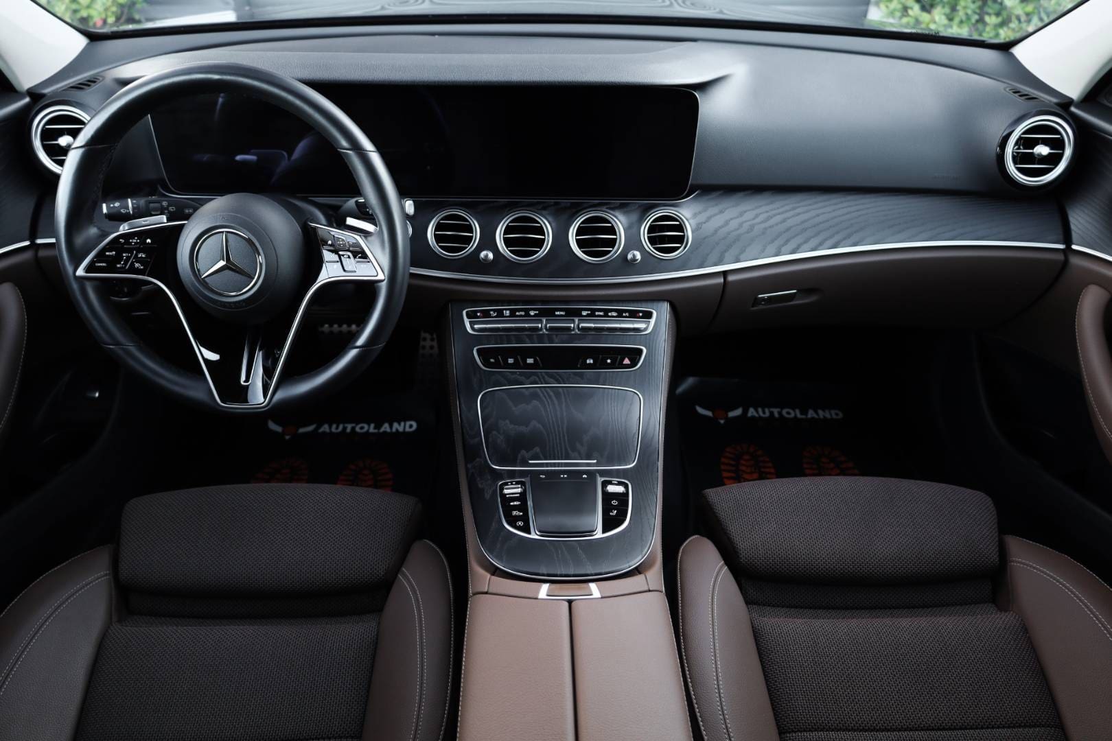 Mercedes-Benz-E-trieda-Kombi-220-d-All-Terrain-4MATIC-AT-11