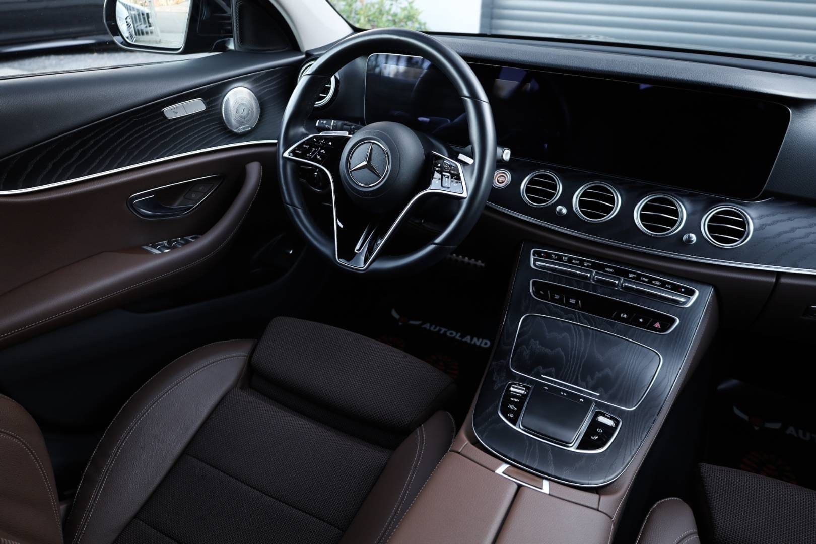 Mercedes-Benz-E-trieda-Kombi-220-d-All-Terrain-4MATIC-AT-13