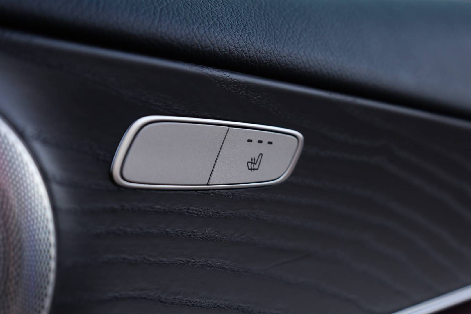 Mercedes-Benz-E-trieda-Kombi-220-d-All-Terrain-4MATIC-AT-39