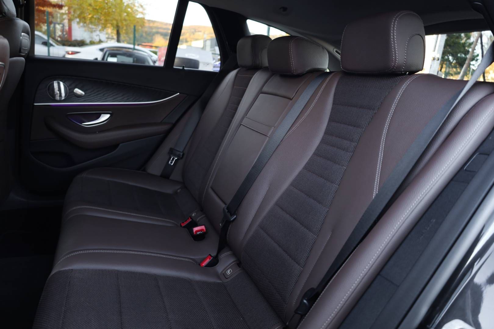 Mercedes-Benz-E-trieda-Kombi-220-d-All-Terrain-4MATIC-AT-43