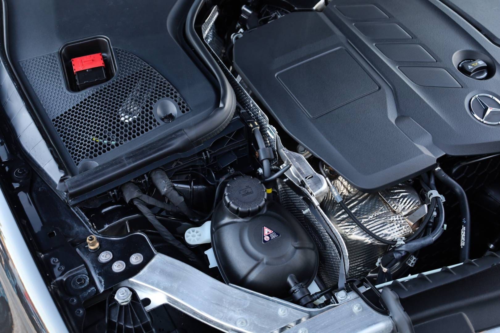 Mercedes-Benz-E-trieda-Kombi-220-d-All-Terrain-4MATIC-AT-56