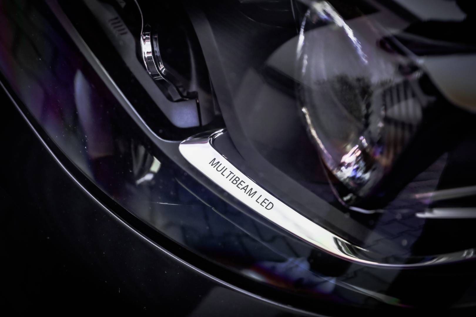 Mercedes-Benz-E-trieda-Kombi-220-d-All-Terrain-4MATIC-AT-62