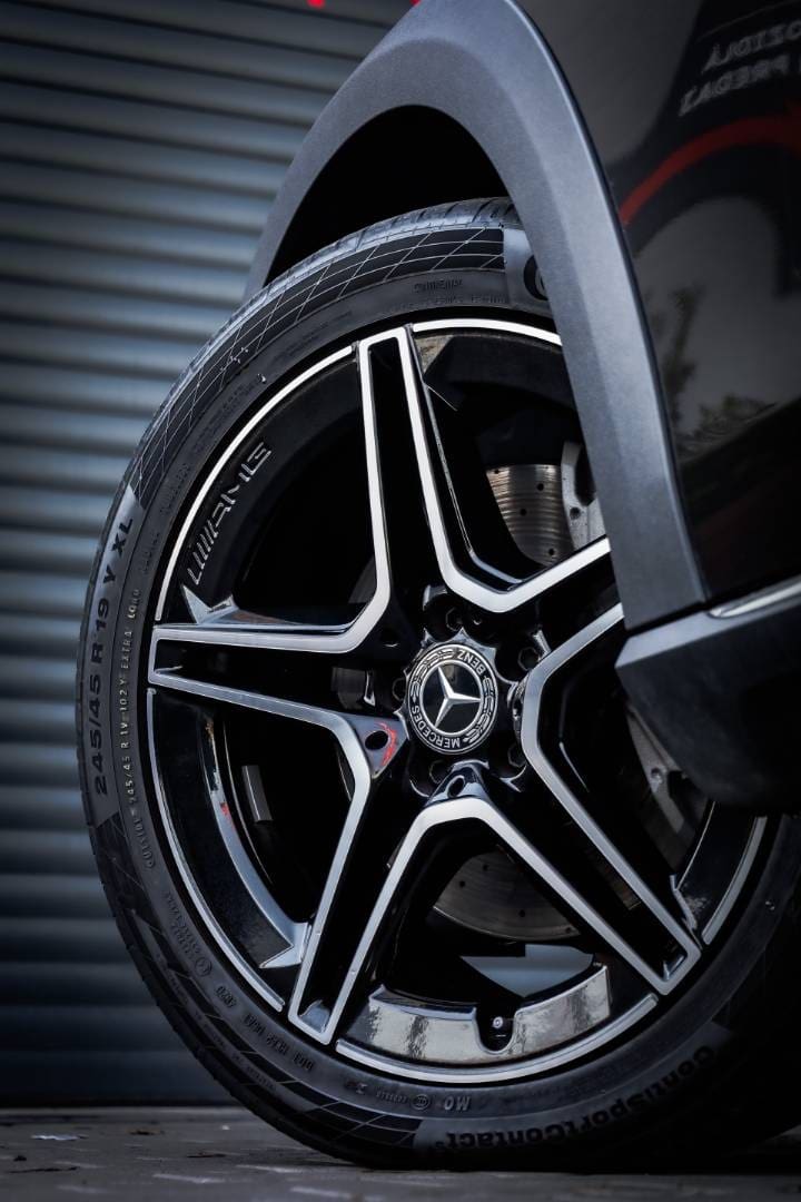 Mercedes-Benz-E-trieda-Kombi-220-d-All-Terrain-4MATIC-AT-63