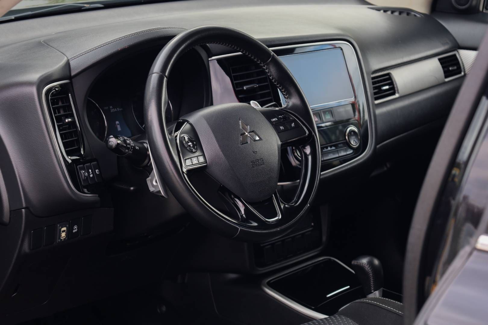 Mitsubishi-Outlander-20-MIVEC-Diamant-Edition-CVT-11